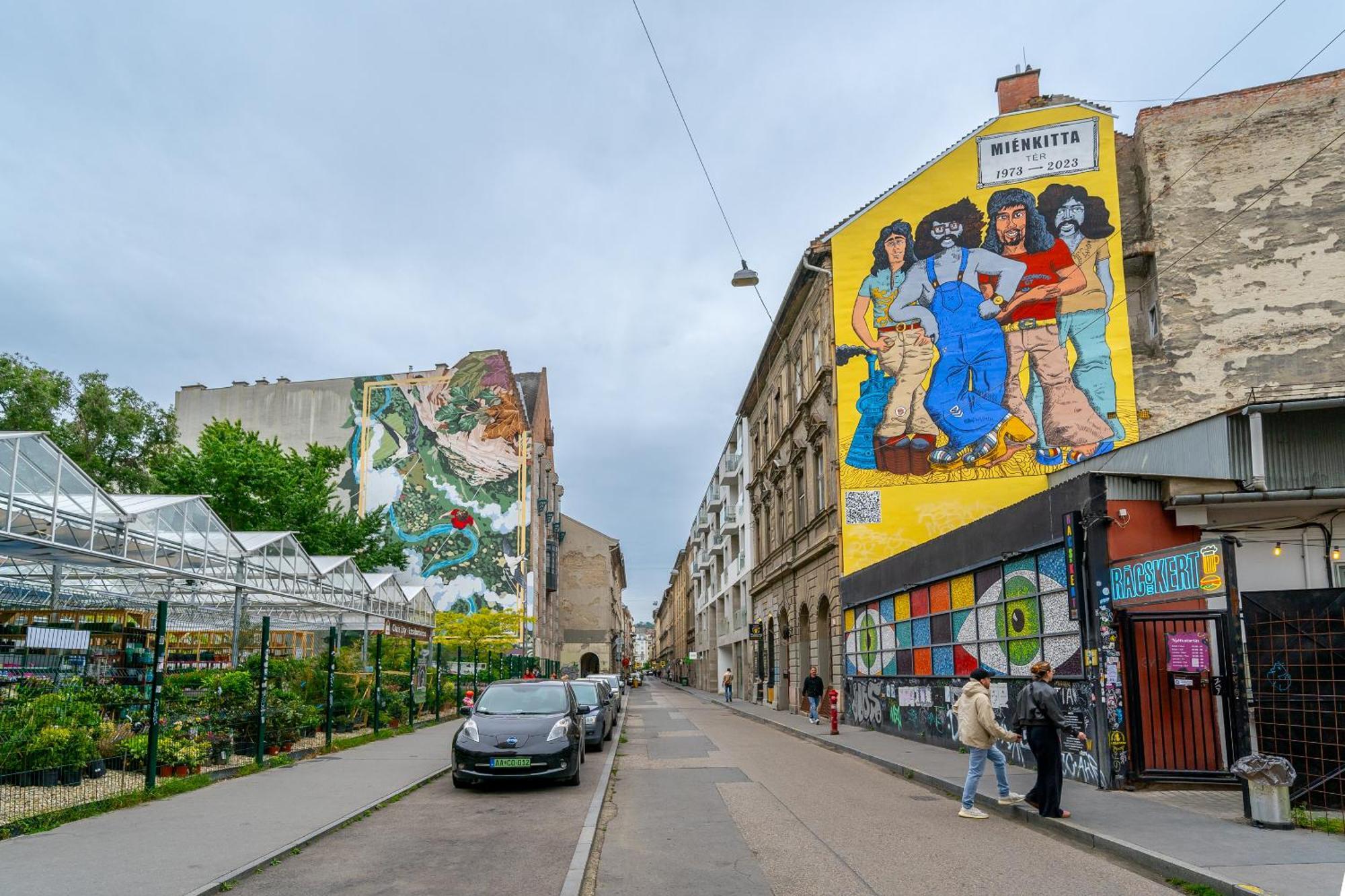 Azure Oasis In The Heart Of The City ブダペスト エクステリア 写真